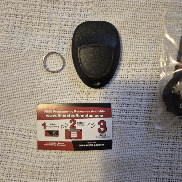 NIP 2 Car Key For Keyless Entry Remote - Picture 10 of 10